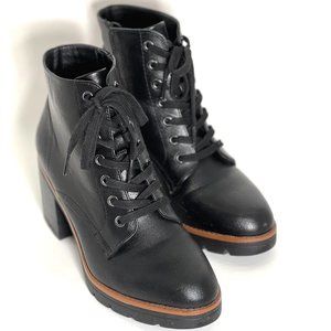 Naturalizer Women's Madalynn Black Ankle Boot